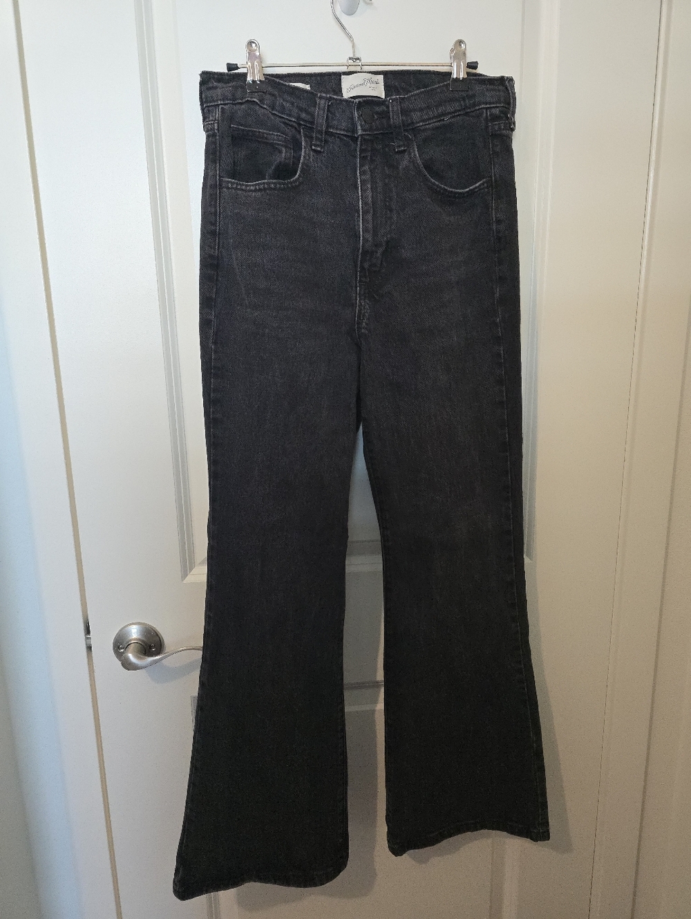 Universal Thread Women's Black High-Rise Flared Jeans